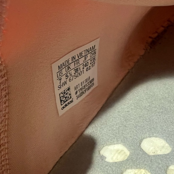 Adidas NMD R1 - Picture 4 of 6